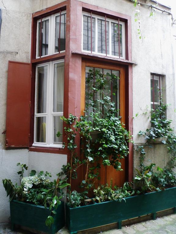 Urban Chic Montmartre Loft Apartment Paris Exterior photo