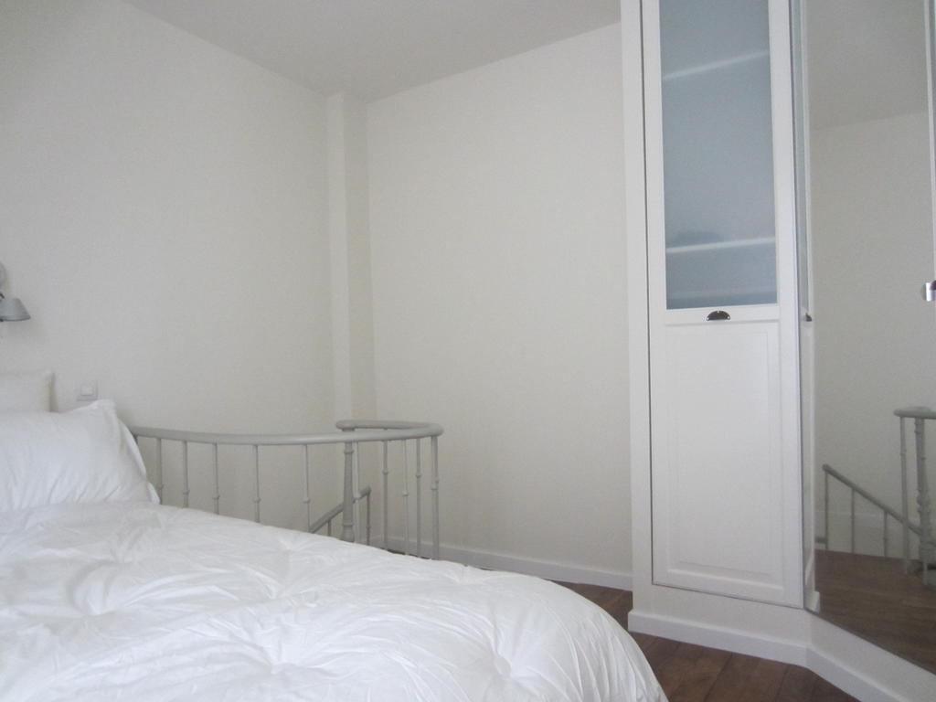 Urban Chic Montmartre Loft Apartment Paris Exterior photo